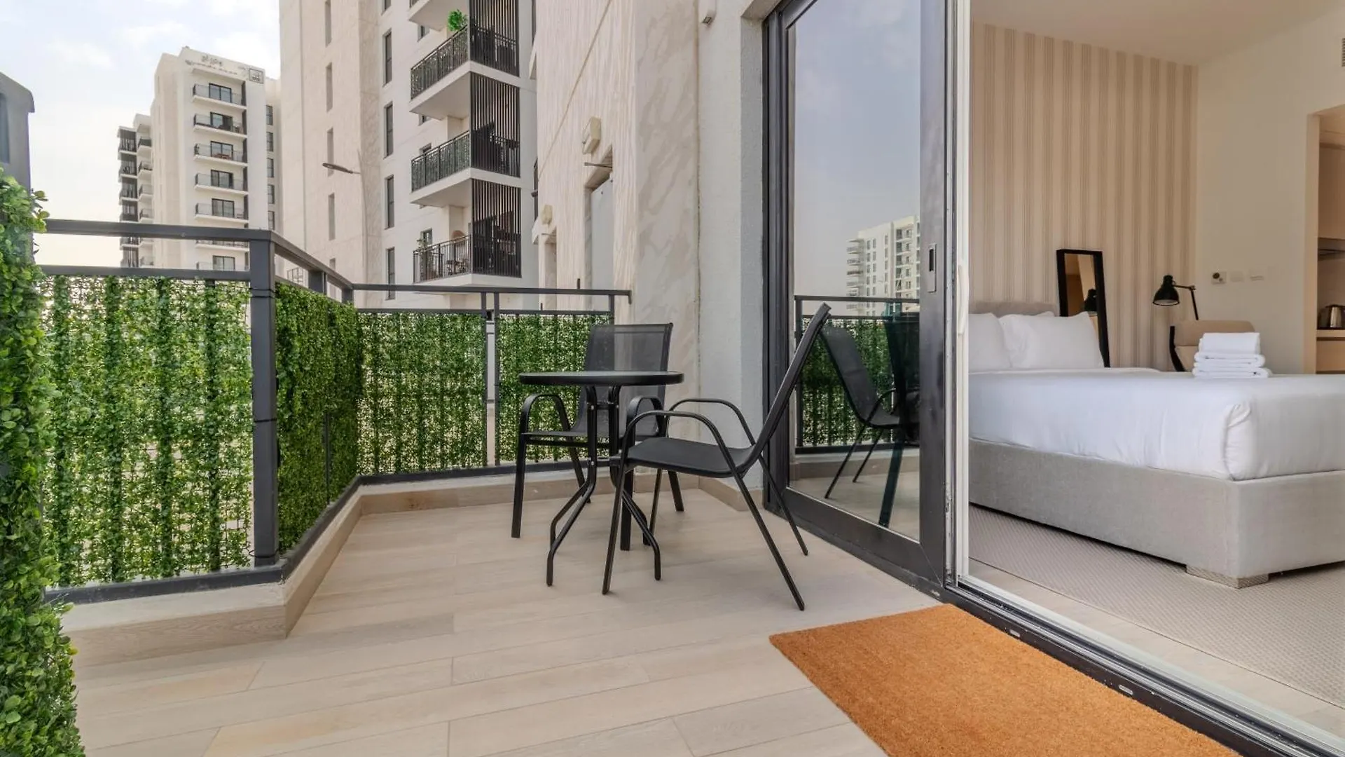 Yas Island Perfect Apartment Prime Location Abou Dabi